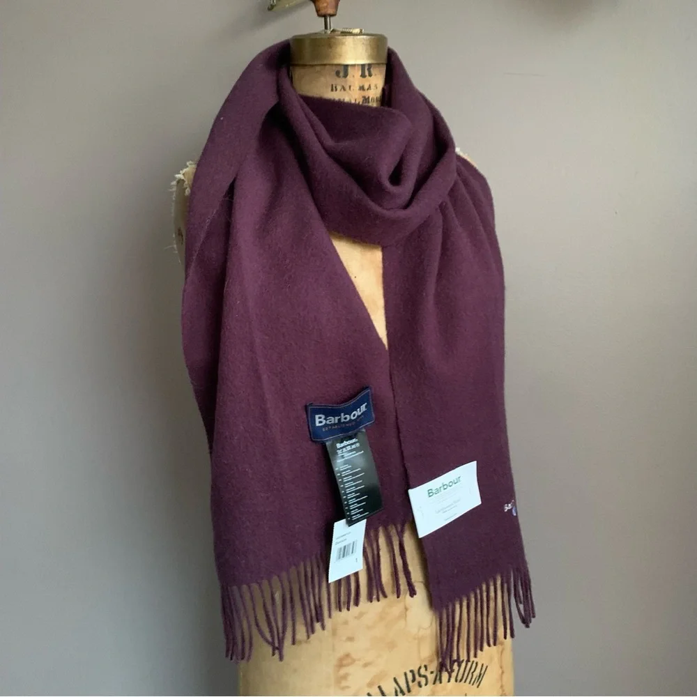 NWT Barbour Plain Lambswool Scarf in Damson Purple, unisex